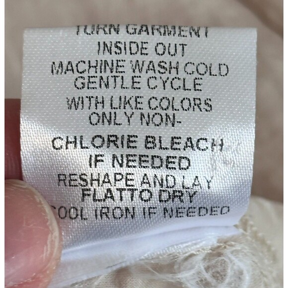 Coco + Carmen Champagne LS Lace Up V-Neck Blouse w/ glass seed beads Size XXL - Picture 9 of 9